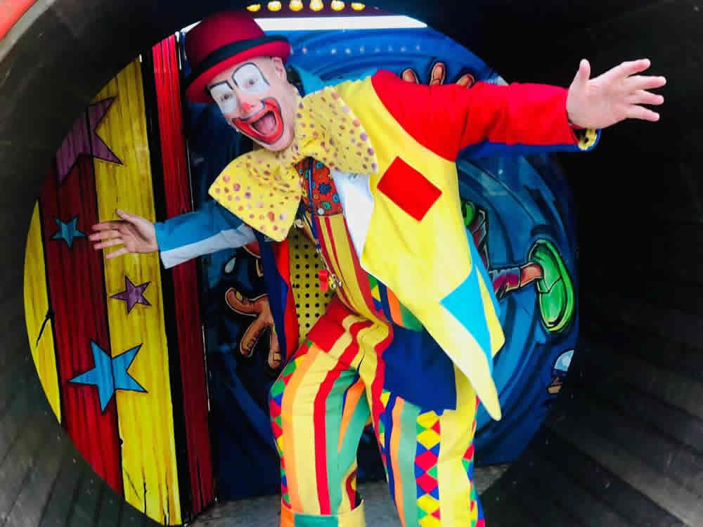 take a look at all of our fantastic fairground attractions in Manchester, Northwest, UK